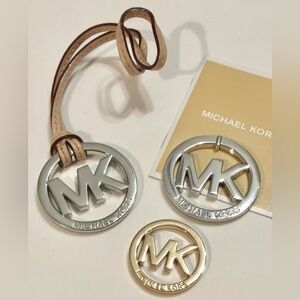🌹🍃Michael Kors (2) Silver & (1) Gold Medallion Bag Accessory Bundle🍃🌹
